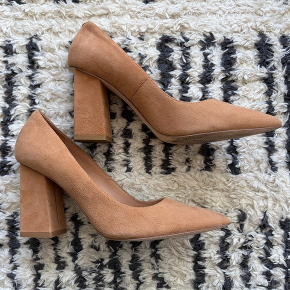 Chinese Laundry Shoes - Chinese Laundry Tan Suede Block Heel Pumps